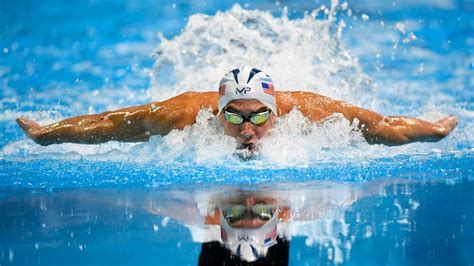 Esta é uma lista de recordes olímpicos da natação , englobando eventos de natação em piscina nos jogos olímpicos de verão , reconhecidos pelo comitê olímpico internacional (coi). Michael Phelps gets it done in 100m fly; Franklin, Ledecky ...