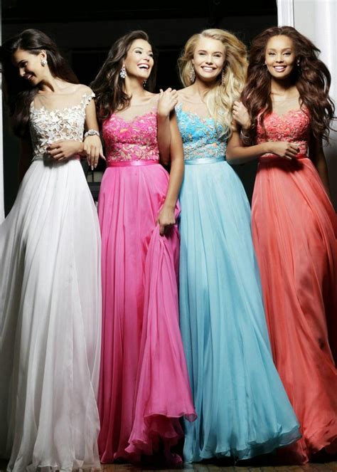 Vip Girl Dresses Tips Of Choosing Prom Dresses 2014