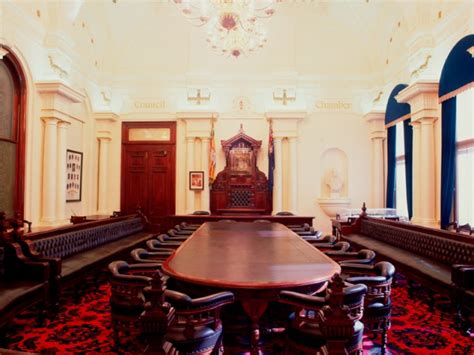 Report urgent city issues 24/7 on (02) 9265 9333. Council Chambers - Sydney Town Hall