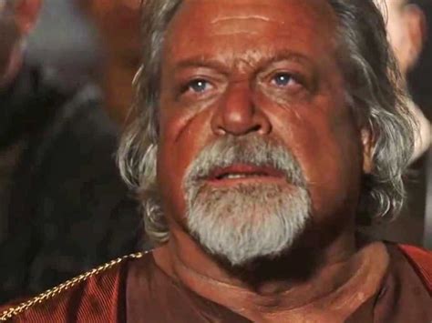 Gladiator Director Scott Recalls Actor Oliver Reed Dropping Dead After