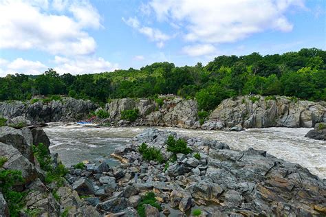 3 Ways To Enjoy Great Falls National Park And See The Views