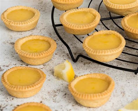 Lemon Curd Tarts Movers And Bakers