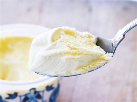Rodda s Cornish Clotted Cream 907g FreshPoint Local