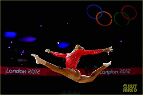Us Womens Gymnastics Team Wins Gold Medal Photo 2694859 Pictures