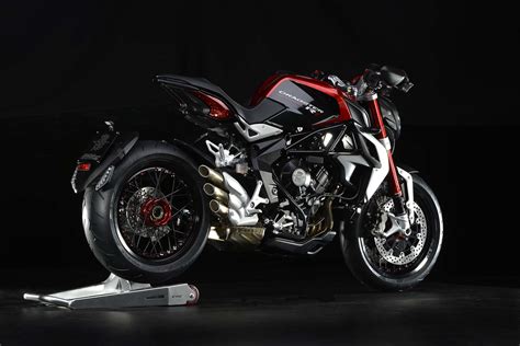 A perfect combination of aesthetics, functionality, design and ergonomics. Officially Official: MV Agusta Brutale Dragster 800 RR ...