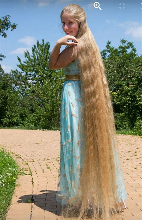 Pin by Trevi Uisce on CGR'S Long hair women posts | Long hair models ...