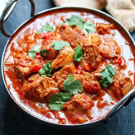 Slow Cooked Spicy Chicken Curry Nickys Kitchen Sanctuary