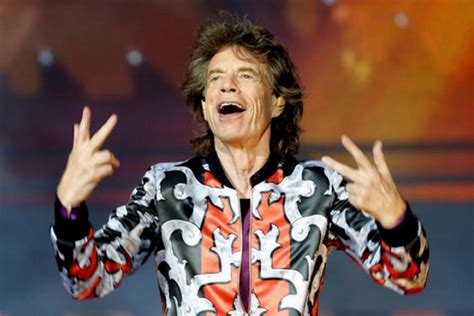 Mick Jagger To Undergo Heart Valve Surgery Report