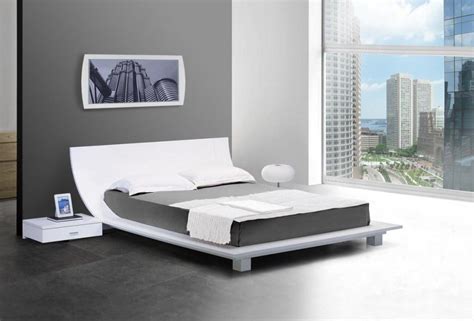 The convenient top drawer is easily accessed from the bedside, and the low bottom shelf provides lots of practical storage for reading materials, crafts, water, anything one might need during. Futuristic Japanese Platform Bed Design Ideas With Curved ...