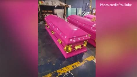 Funeral Home Offers Pink “barbie” Coffin