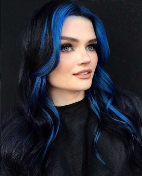 It has become a famous hairstyle for women who desire to bring life to their tresses without all the hassle of maintenance. Rainbow Money Piece in 2020 | Bright blue hair, Blue hair ...