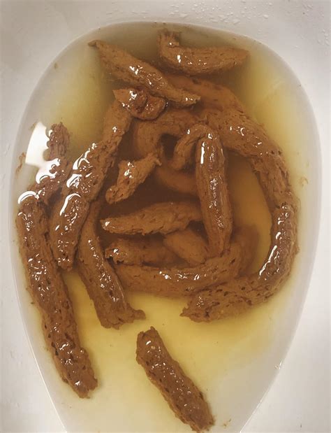 Rate My Giant Shit F33 Rratemypoo