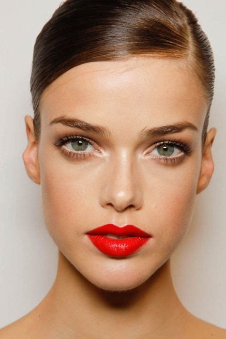 5 Easy New Years Eve Makeup Ideas That Will Take No Time