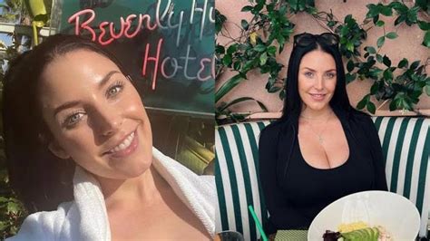 artis porno angela white asal australia dilarikan ke rumah sakit usai syuting akibat usus buntu
