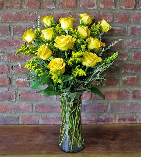 Dozen Yellow Roses Georgewood Florist