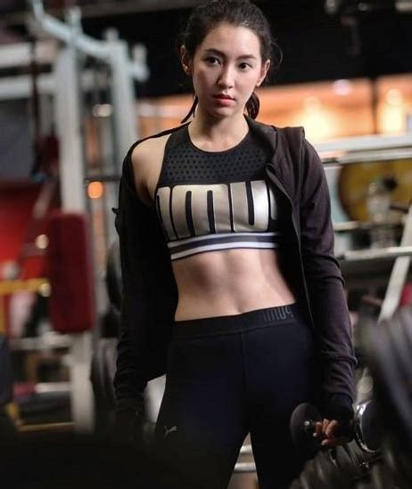 เรียกได้ว่าเป็นปีทองของ สาวเบลล่า ราณี แคมเปน เลยก็ว่าได้ไม่ว่า. รวม 3 นางเอกสายแบ๊ว อวดอึ๋มทั้งที เซ็กซี่สะท้านเมือง