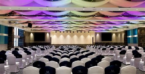 Banquet Hall Seating Arrangement Wedding Venue In Chennai Kalyana