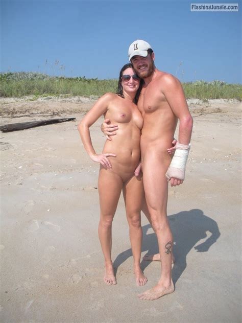 Naked Couple Beach Flash Nude Beach Pics Real Amateurs From Google Tumblr Pinterest Facebook