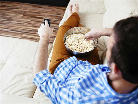 Netflix And Chew How Binge Watching Affects Our Eating Habits The