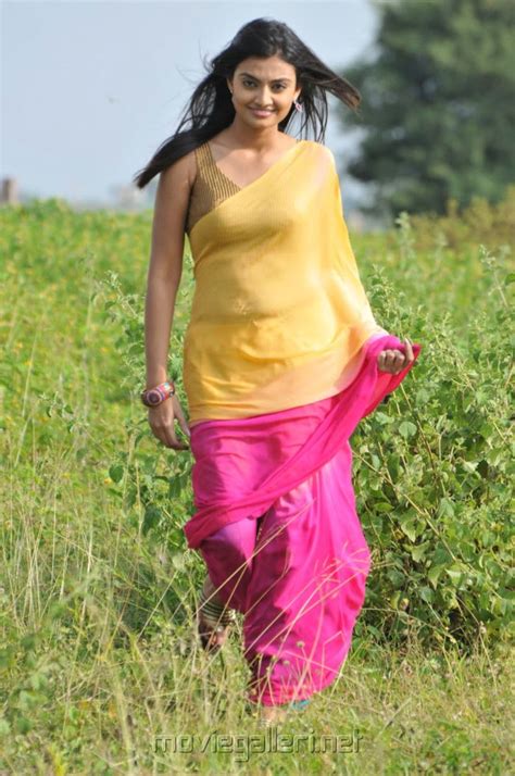 Nikitha Narayan Rising Indian Actress And Model Very Hot And Sexy Stills Free Wallpapers