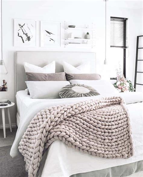 25 Insanely cozy ways to decorate your bedroom for fall