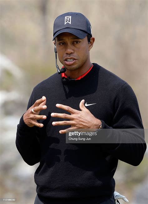 Us Golfer Tiger Woods Speaks In A Golf Teaching Clinic For South