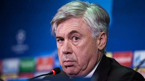 Mantan manjer rael madrid carlo ancelotti, kali ini tengah. Carlo Ancelotti says he can't control his eyebrows - Dream ...
