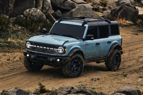 2021 Ford Bronco Prevails Against Jeep Wrangler In New Comparison Test