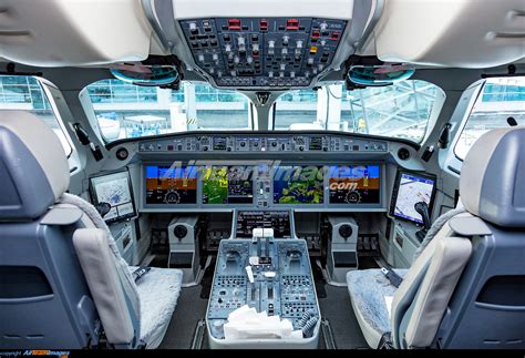 Airbus A220 100 Large Preview
