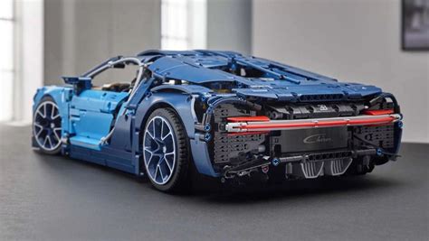 #42083 bugatti chiron comes in a beautiful box with a well organized interior comprised of 6 smaller boxes. TopGear | The new Lego Technic Bugatti Chiron has 3,599 pieces