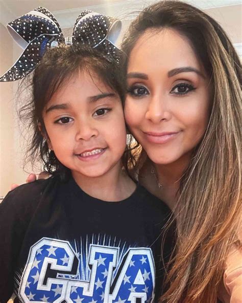 nicole snooki polizzi twins with daughter giovanna on girls day out
