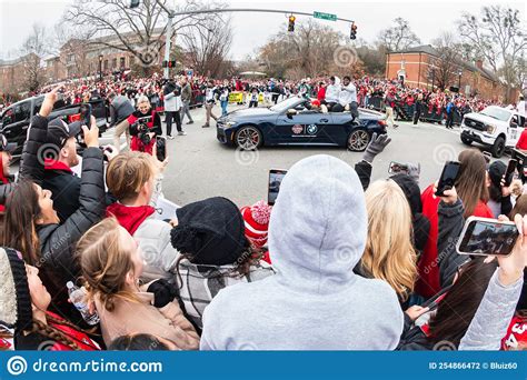 Thousands Of Fans Celebrate Uga National Championship At Victory Parade