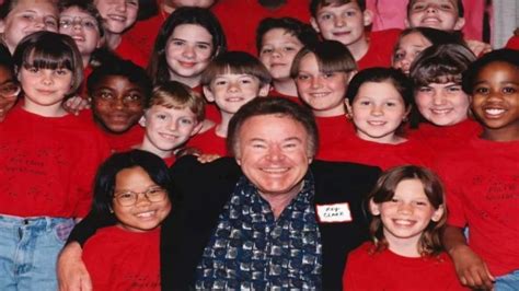 Public Memorial Service For Roy Clark To Be Held Wednesday