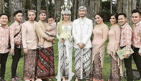 Hari Kartini Syahnaz Sadiqah Dan Jeje Govinda Resmi Menikah Dengan