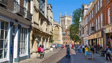 Cambridge Town Center England Play Jigsaw Puzzle For Free At Puzzle