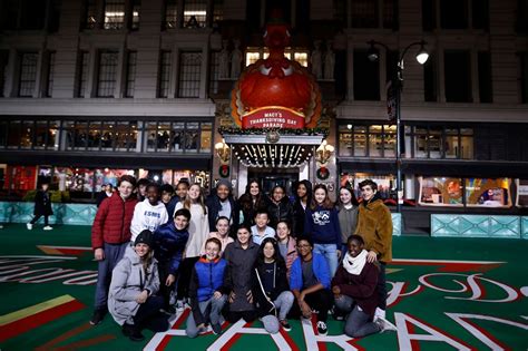 The city's first thanksgiving day parade those who wish to venture downtown, either for the parade or otherwise, should be aware that there will be several street closures on wednesday. Idina Menzel - 2019 Macy's Thanksgiving Day Parade ...