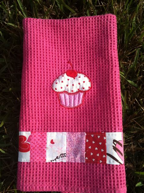 Sew Many Things to Say: Valentine Dish Towel