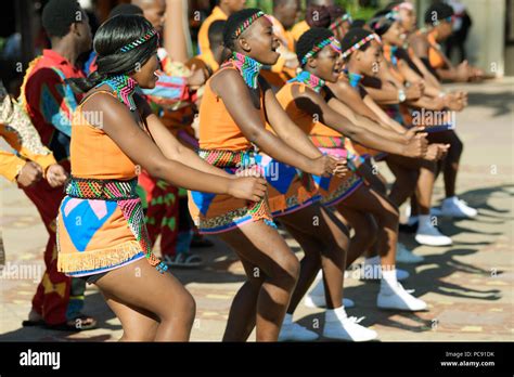 Zulu Women Dancing Hi Res Stock Photography And Images Alamy