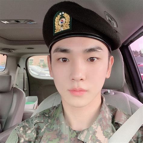 Shinee Fans Celebrate Keys Discharge From The Military