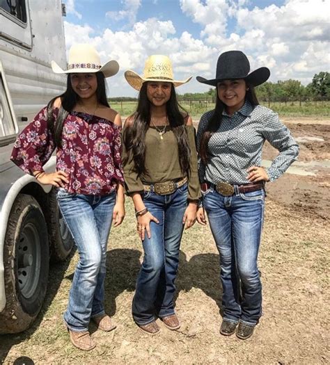 Jaripeo Outfits 😍 Rodeo Outfits Cowboy Outfits For Women Country