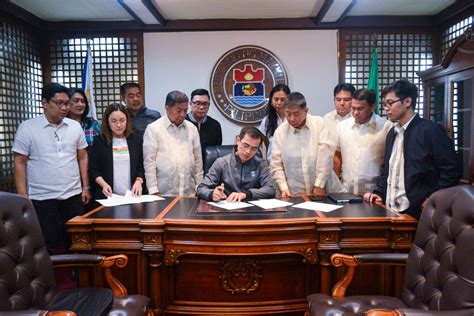 (updated) under mayor isko moreno, the manila city council is forced to work the same odd hours. Isko Moreno signs first EO mandating 'open governance ...