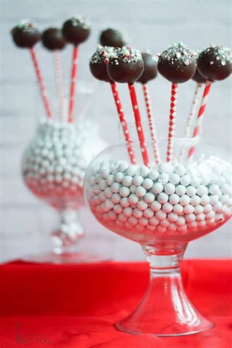 Poke the pops into a piece of polystyrene or cake pop holder if you have one, keeping the pops apart. 25 Easy Christmas Cake Pops Recipes - Sweet Money Bee