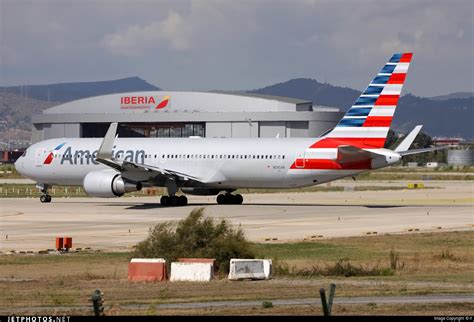 For example, an option of: N345AN | Boeing 767-323(ER) | American Airlines | if ...