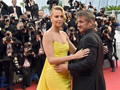 charlize theron and sean penn break up