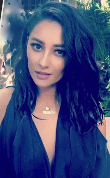 Shay Mitchells New Lob Is It The Real Deal Hair Makeover Lob
