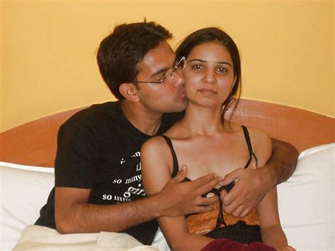 Indian Desi Couple Honeymoon Sex Nude Photo In Hotel Pics Xhamster