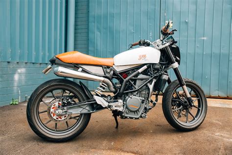 Click here to view all the ktm 390 dukes currently participating in our fuel tracking program. Nina's KTM 390 Duke | Throttle Roll