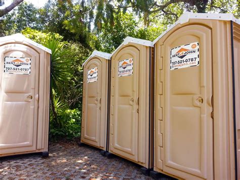 Porta Potty & Luxury Portable Restroom Rental in Santa Rosa, CA (707