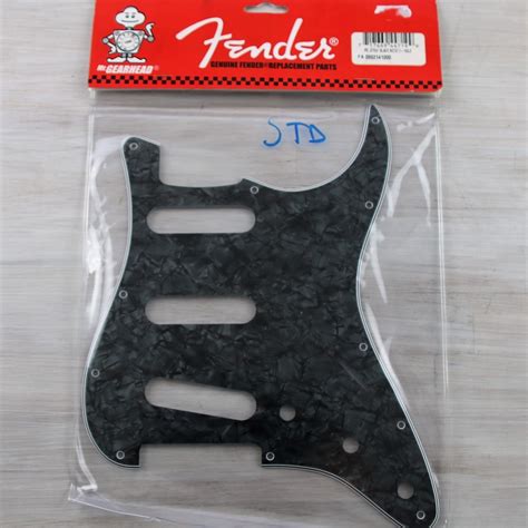 Fender 099 2140 001 Stratocaster Standard Pickguard Pearloid Aged
