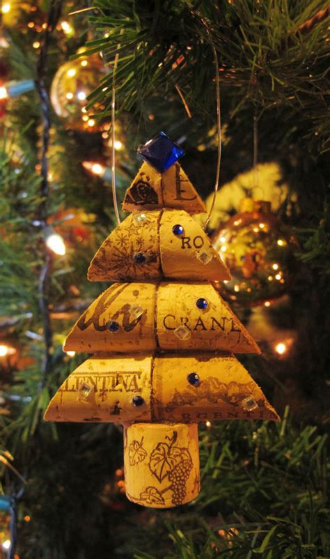 15 Creative Diy Wine Cork Christmas Decorations Top Dreamer
